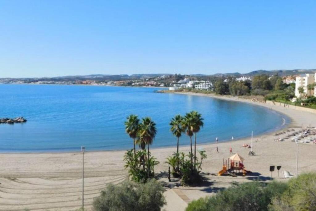Estepona Port Beachside Apartment - Marina Bay エクステリア 写真