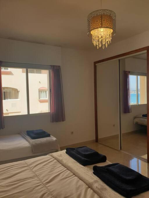 Estepona Port Beachside Apartment - Marina Bay エクステリア 写真