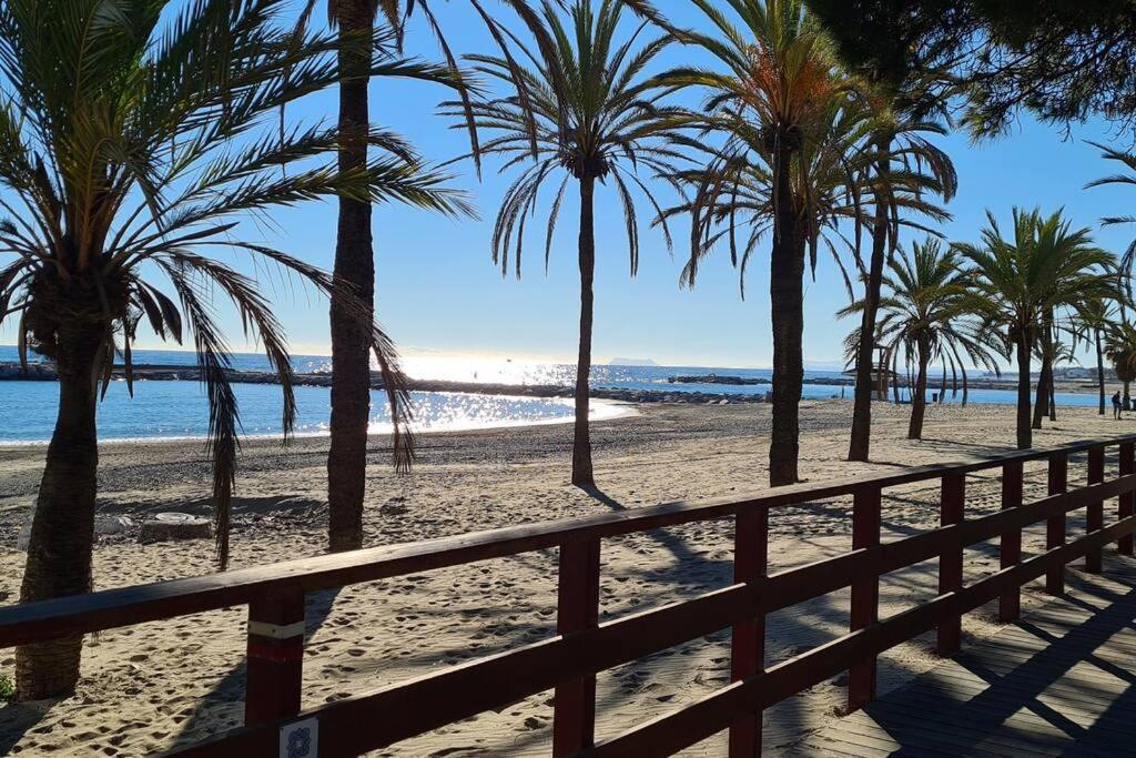Estepona Port Beachside Apartment - Marina Bay エクステリア 写真