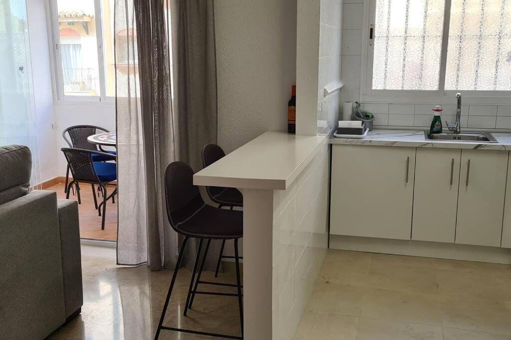 Estepona Port Beachside Apartment - Marina Bay エクステリア 写真